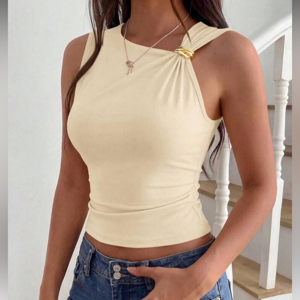 Beige Twist-Ring Sleeveless Tank Top - Women
